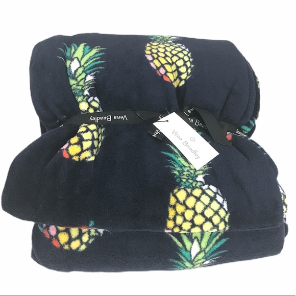 Vera Bradley Toucan Party Navy Throw Blanket NWT - Picture 2 of 3